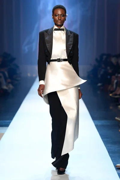Look 46